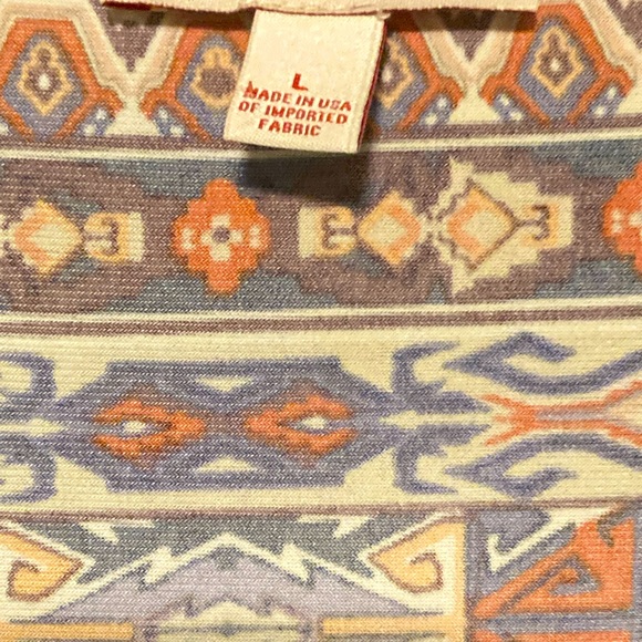 Multi color tunic with 3/4 bell sleeves - Picture 4 of 5